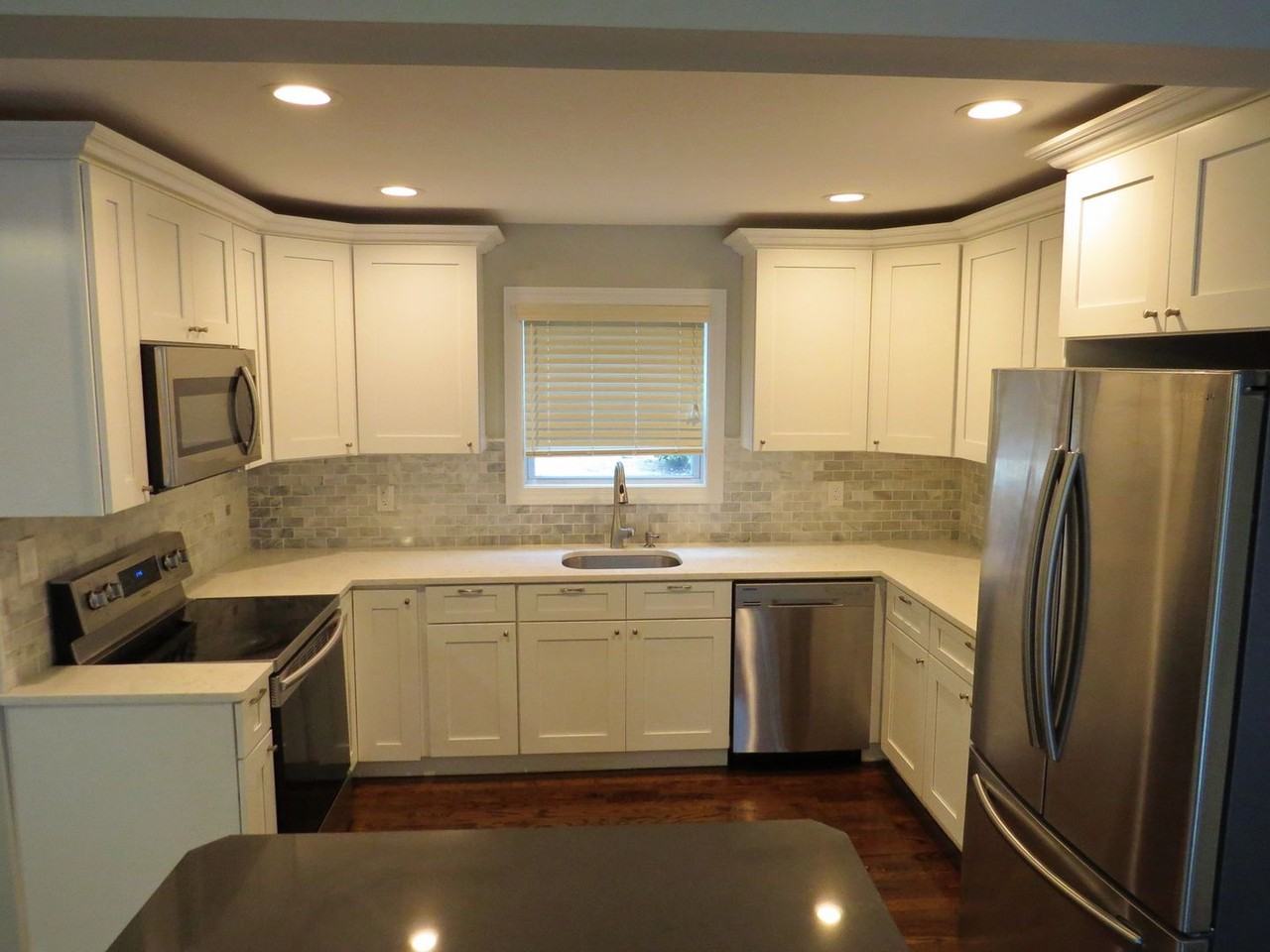 194 Adirondack Dr - Photo 3 of 14
