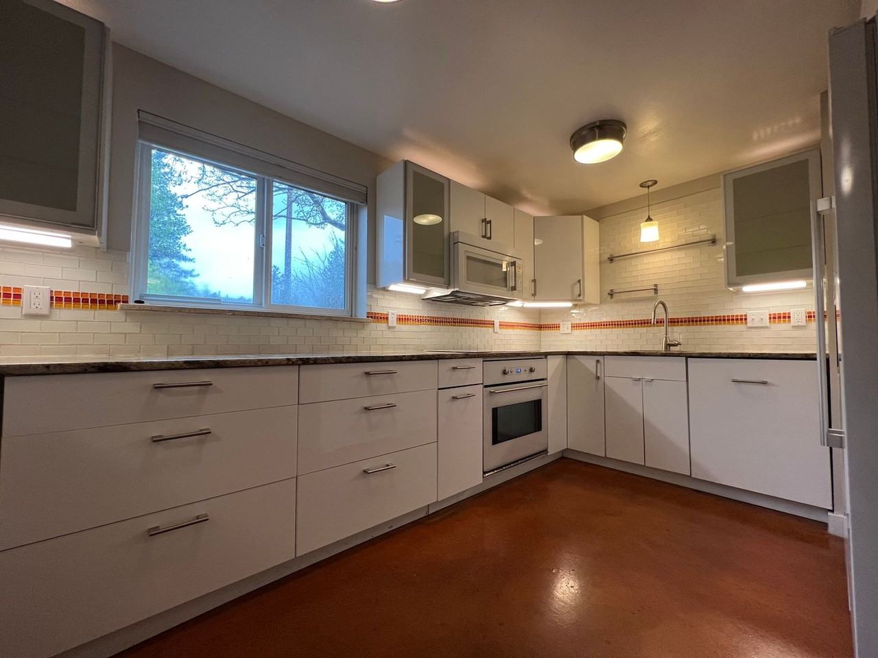 625 Pearl St #1 - Photo 6 of 13