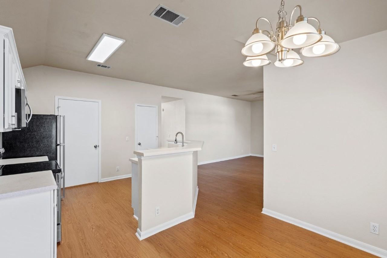 3301 El Salido Pkwy #621 - Photo 5 of 20