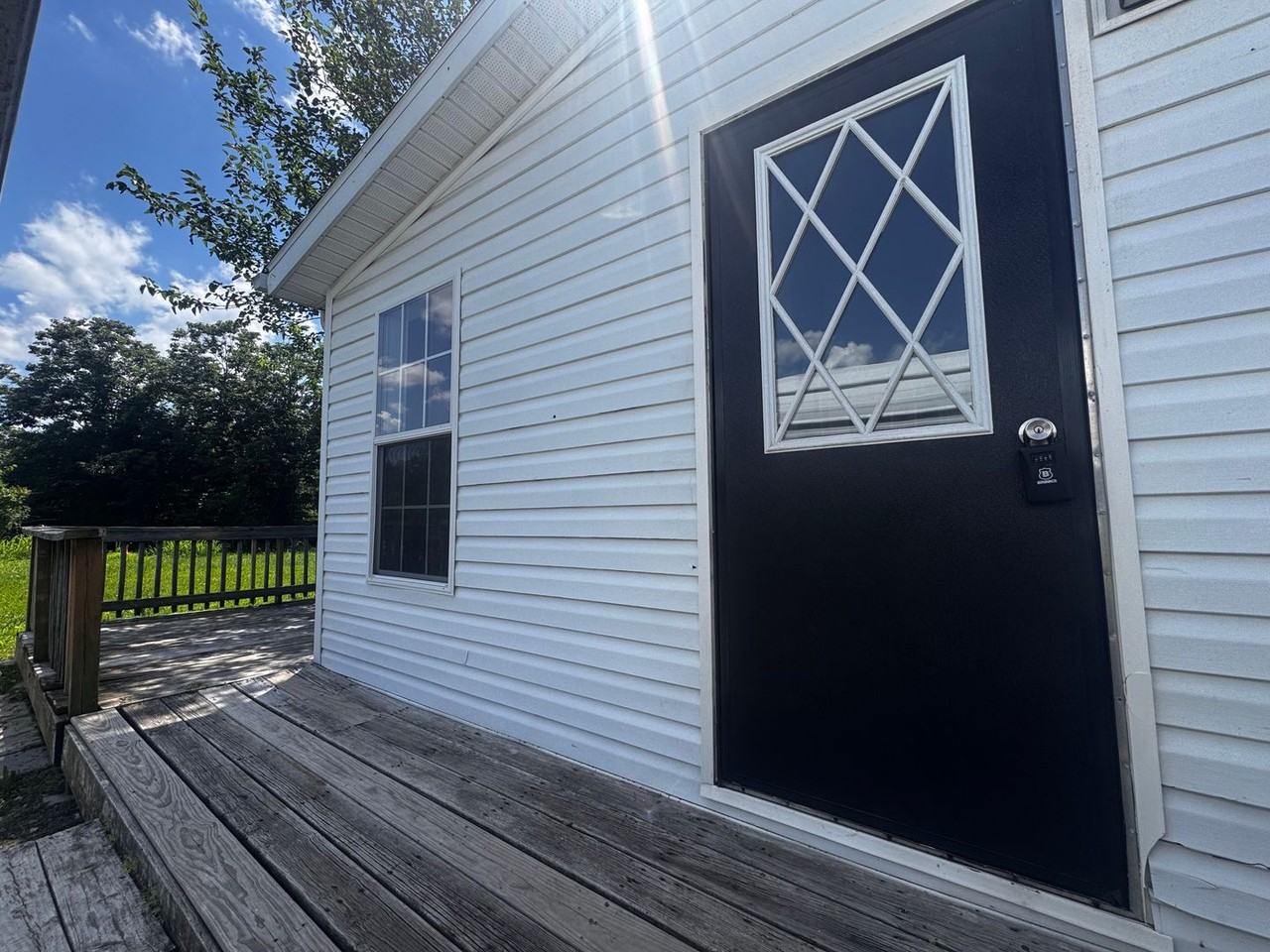 18248 Loyalty Ln - Photo 3 of 22