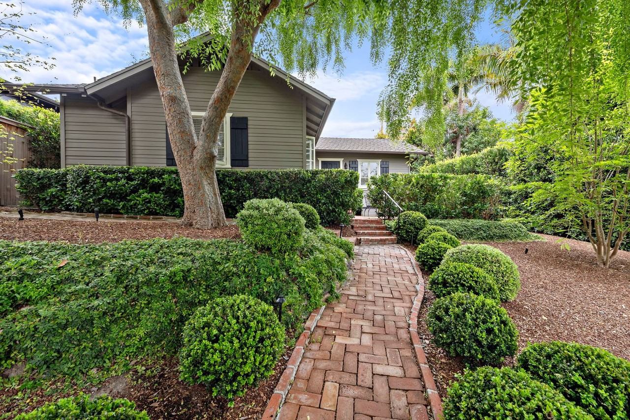 475 El Bosque - Photo 3 of 31