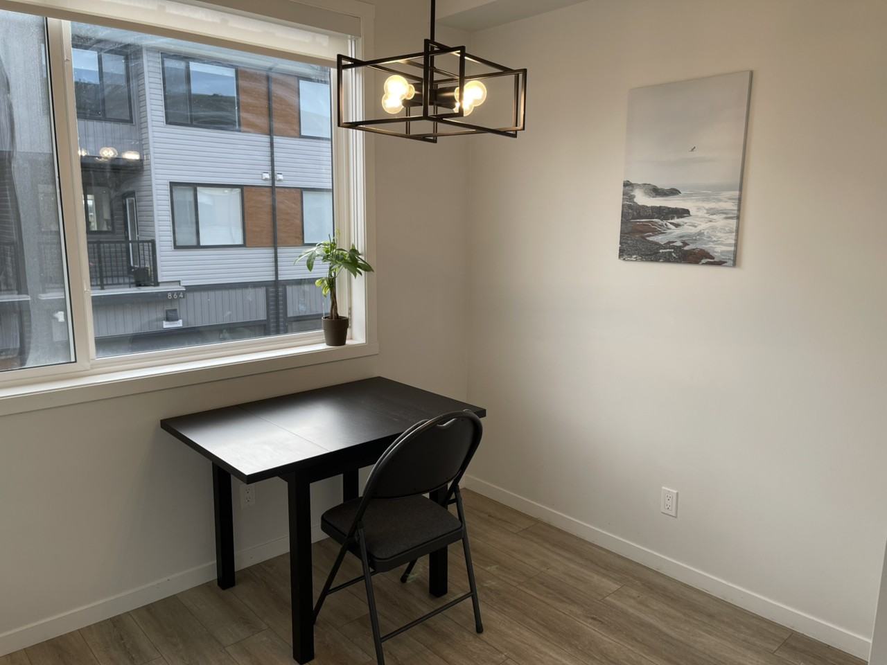 Corner Glen Cir NE - Photo 4 of 15