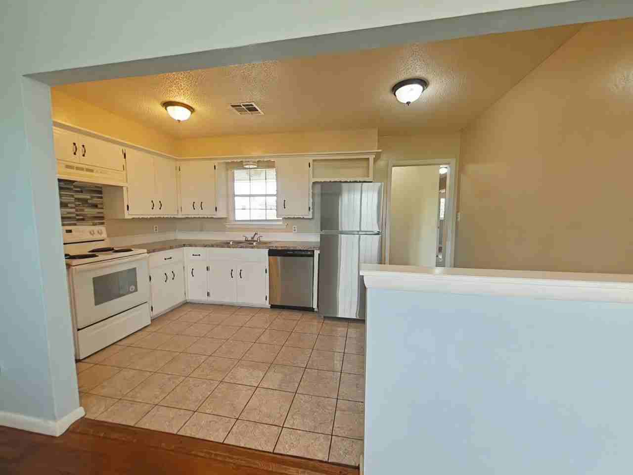 4456 Nw Baltimore Ave - Photo 2 of 17