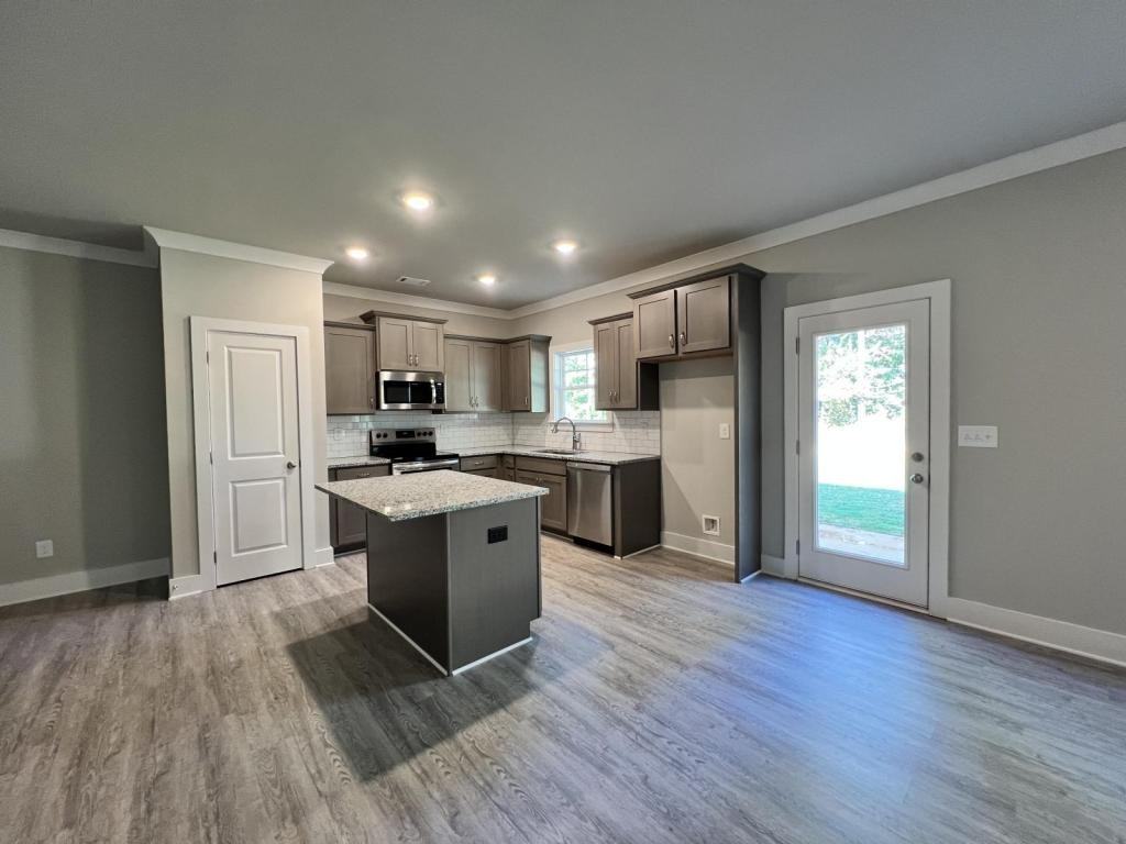 123 Chase Xing - Photo 2 of 28