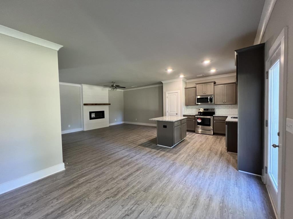 123 Chase Xing - Photo 3 of 28