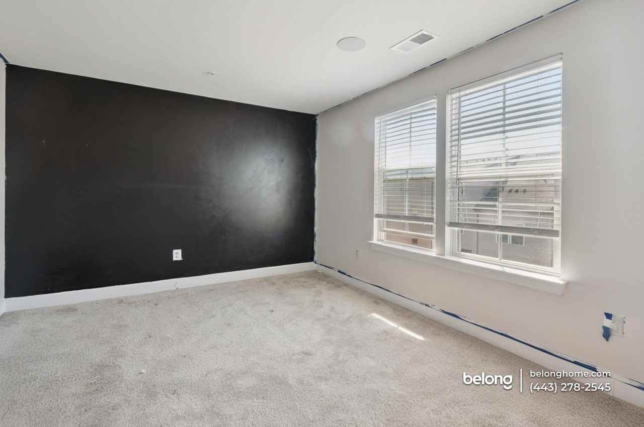 306 Phoenix Dr - Photo 3 of 15
