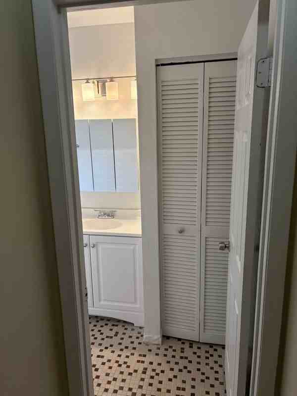 4402 44th Ave N ##A - Photo 7 of 9
