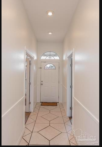 1065 Freeboard Blvd - Photo 3 of 25