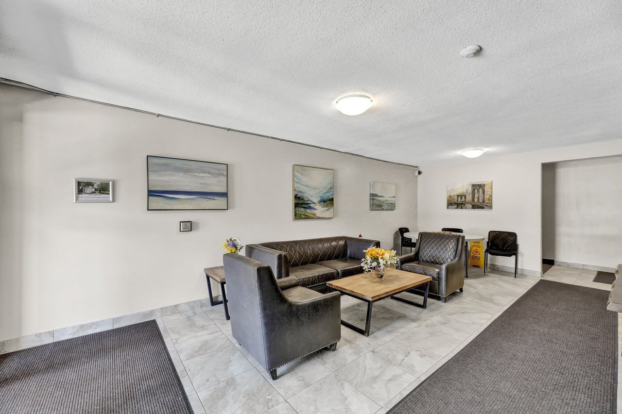 Park Tower Apartments - Photo 6 of 25