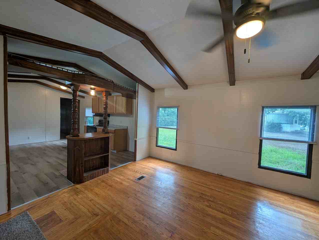 35 Ransdell Ln - Photo 2 of 13