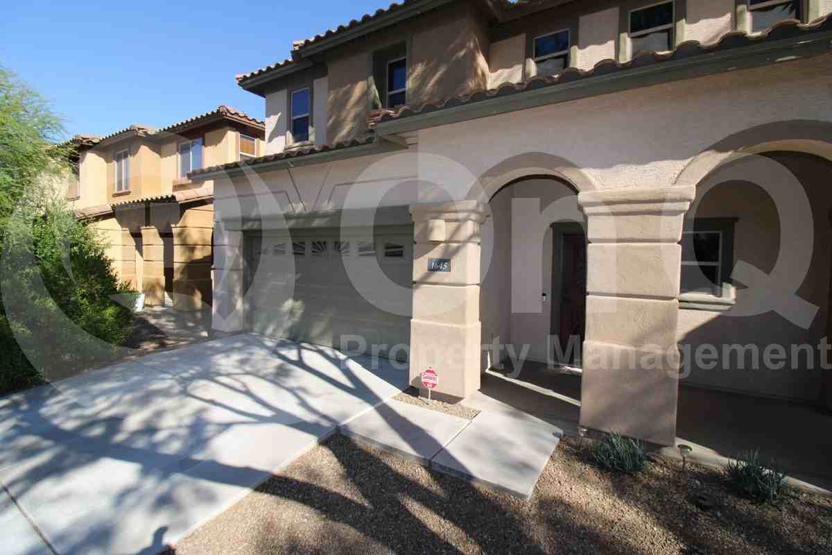 1645 W Gentle Brook Trl - Photo 2 of 35