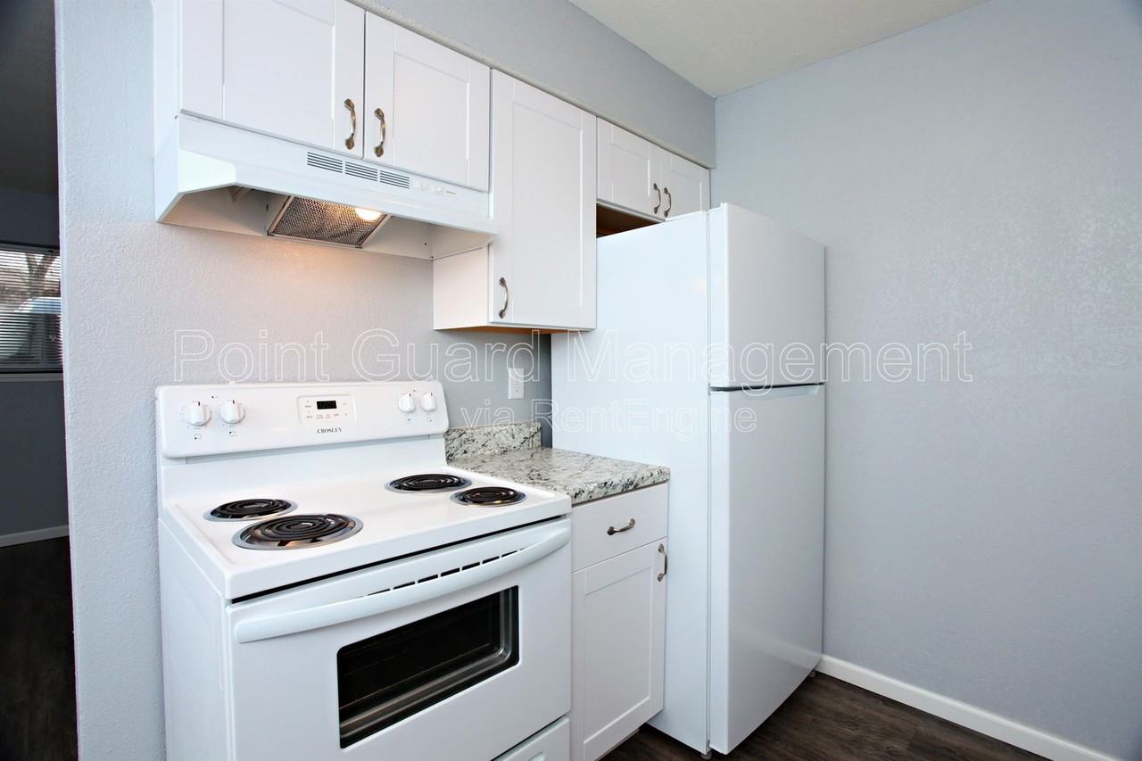 928 N Carter St #106 - Photo 7 of 16