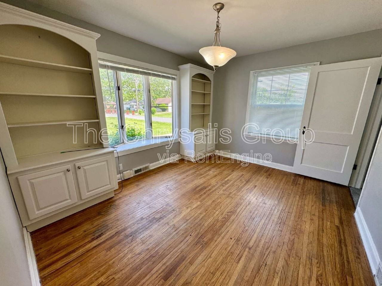 512 W Stanton St - Photo 3 of 10