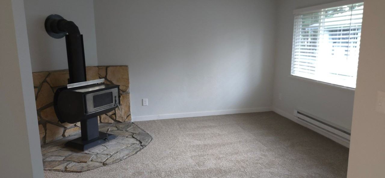 Chastain Apartments - Photo 5 of 37
