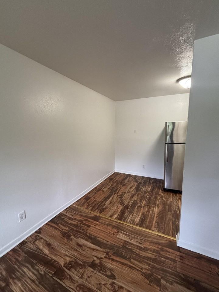 3200 Lake Como Drive #211 - Photo 7 of 11