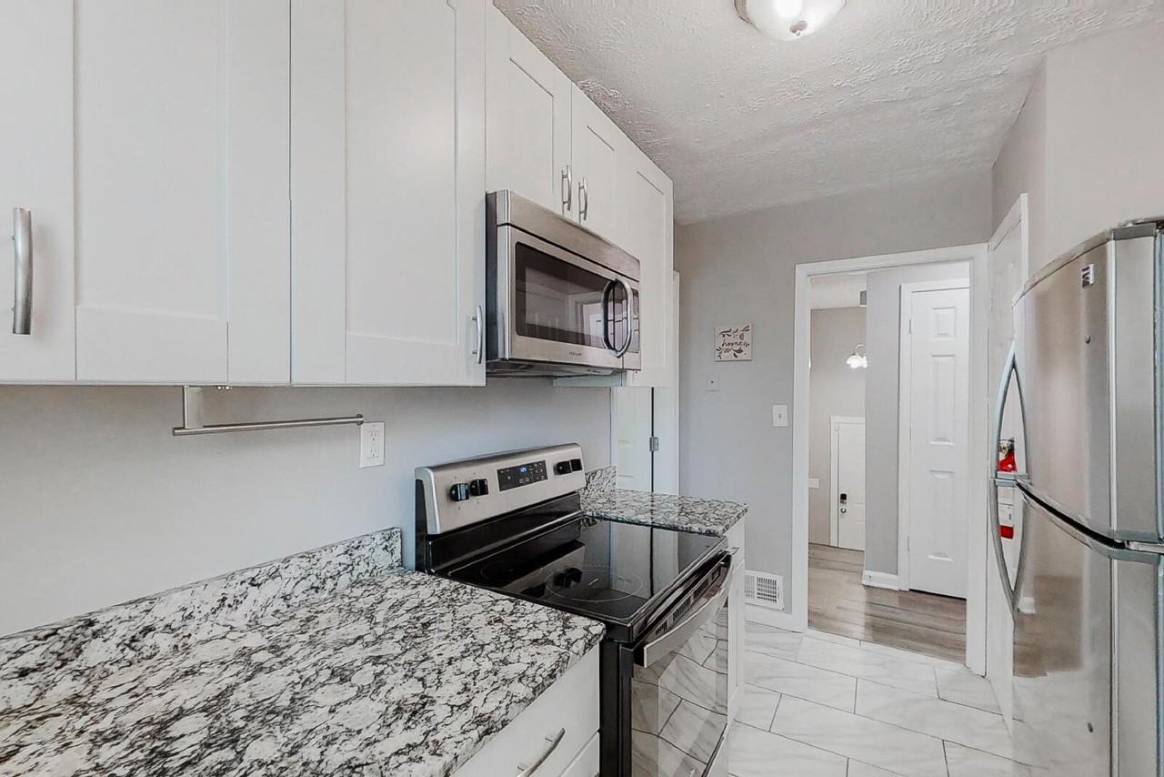 4674 Big Valley Ct - Photo 3 of 21