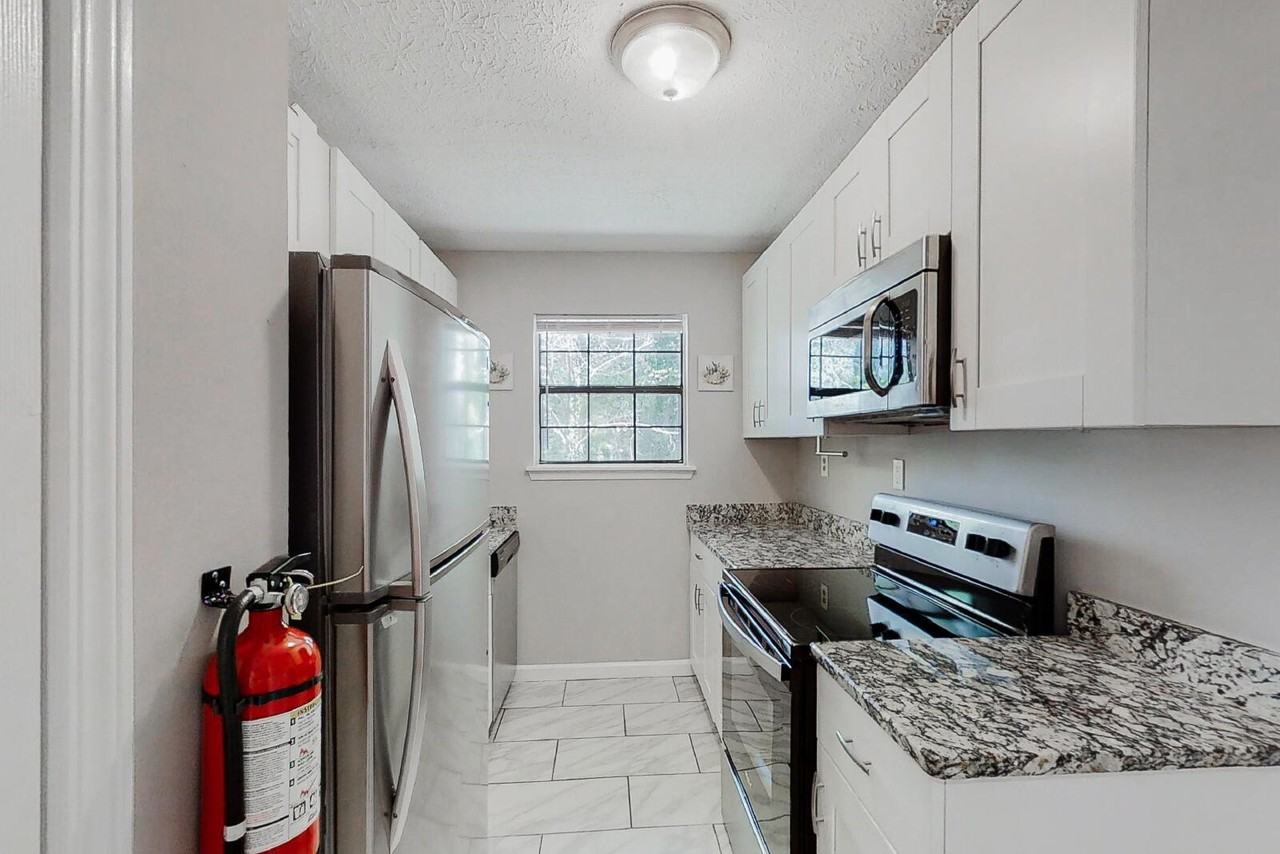 4674 Big Valley Ct - Photo 5 of 21