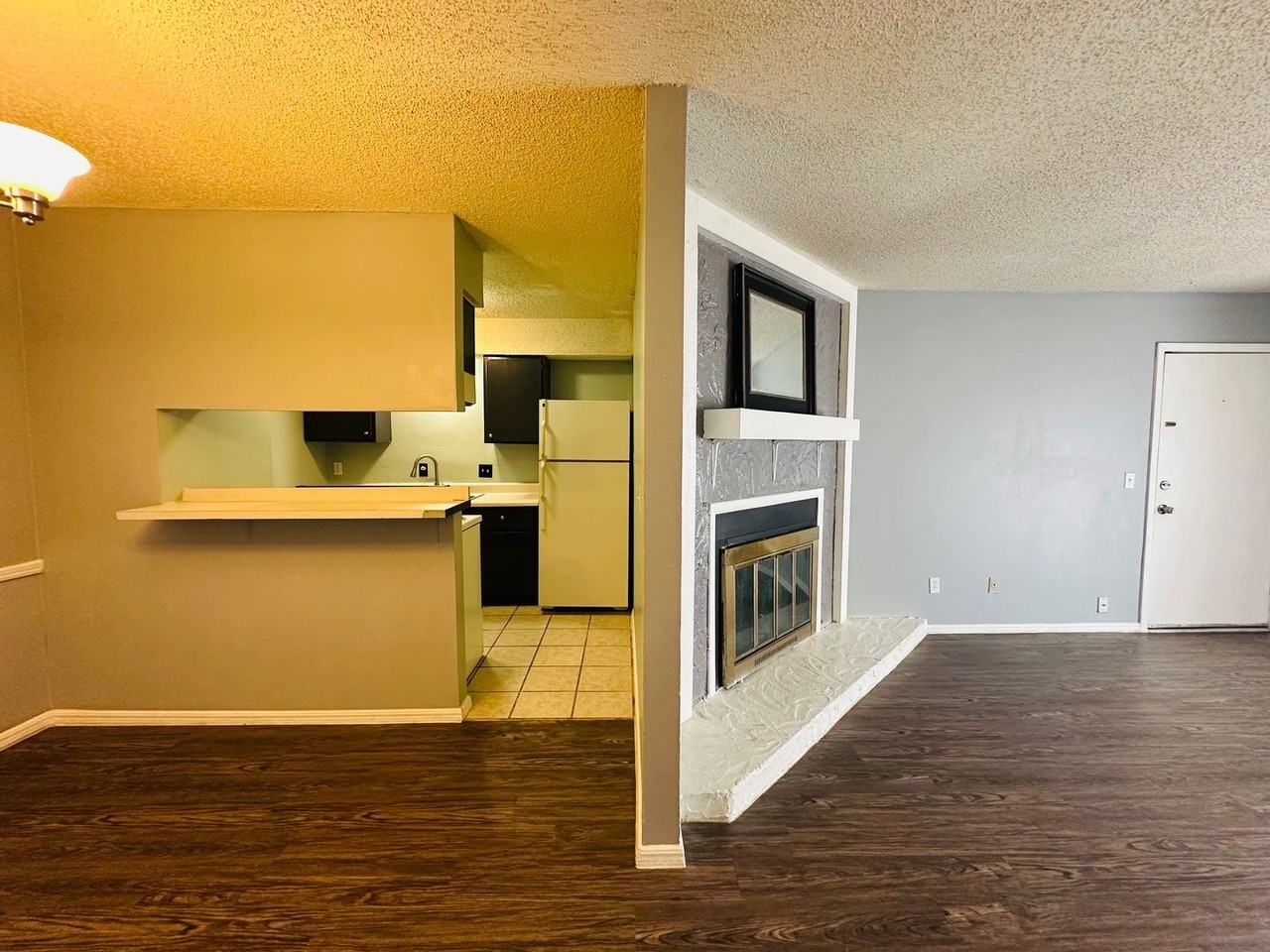 6034 Nw Expressway #B - Photo 6 of 17