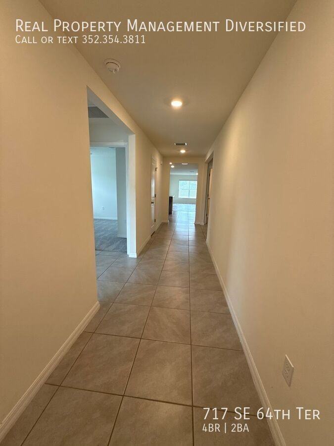 717 Se 64th Ter - Photo 2 of 23