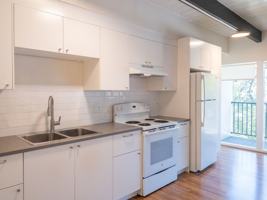 featured image of 360 Jean St #5