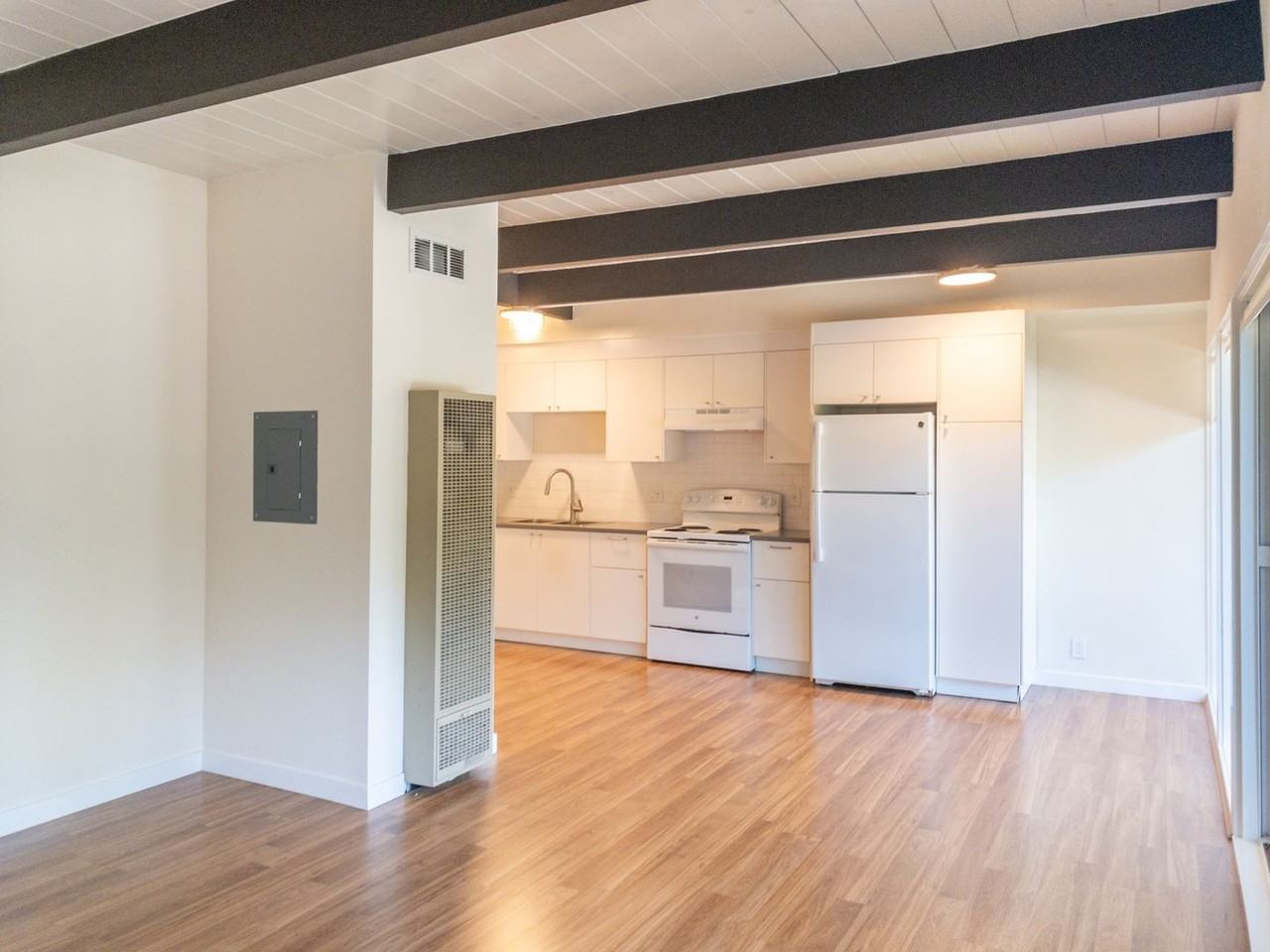 360 Jean St #5 - Photo 3 of 22