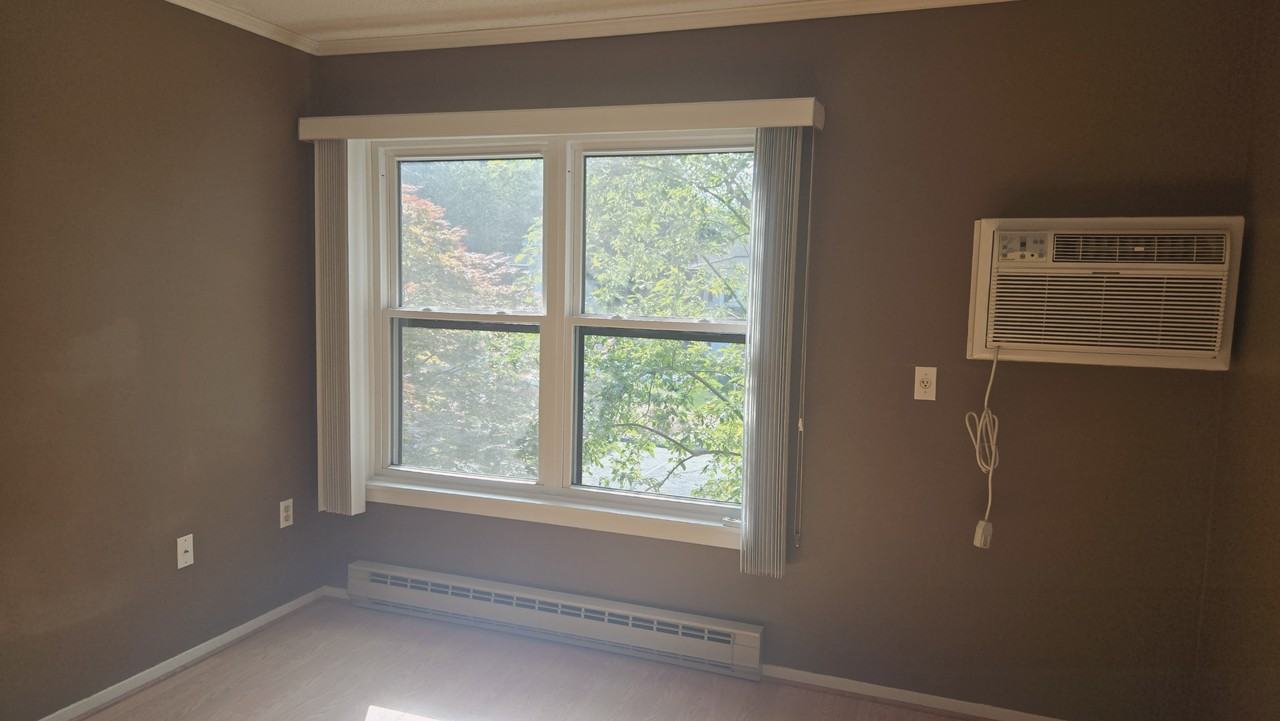 16 Wellington Dr #16 - Photo 3 of 13