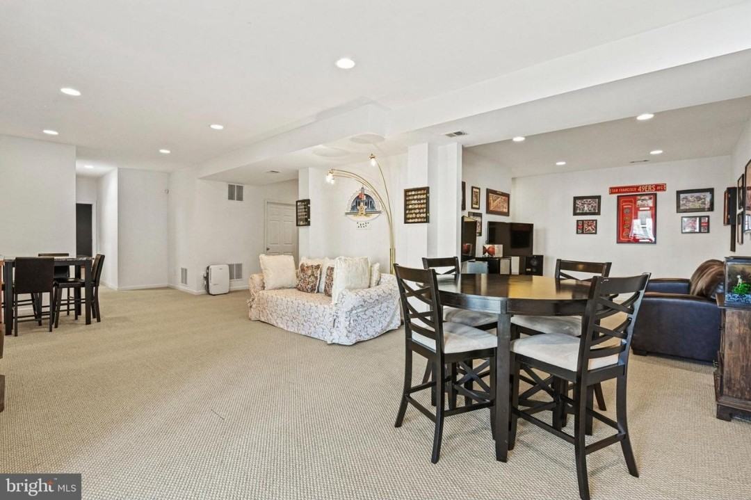 131 Claude Ct Se #NA - Photo 4 of 13