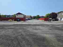 featured image of 1702 W Lee St