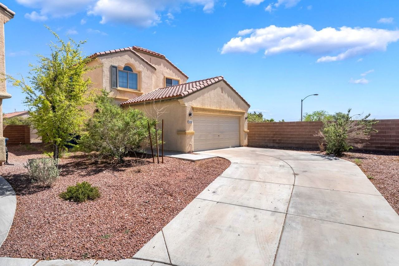 5202 Melbourne Ridge Ct - Photo 2 of 21