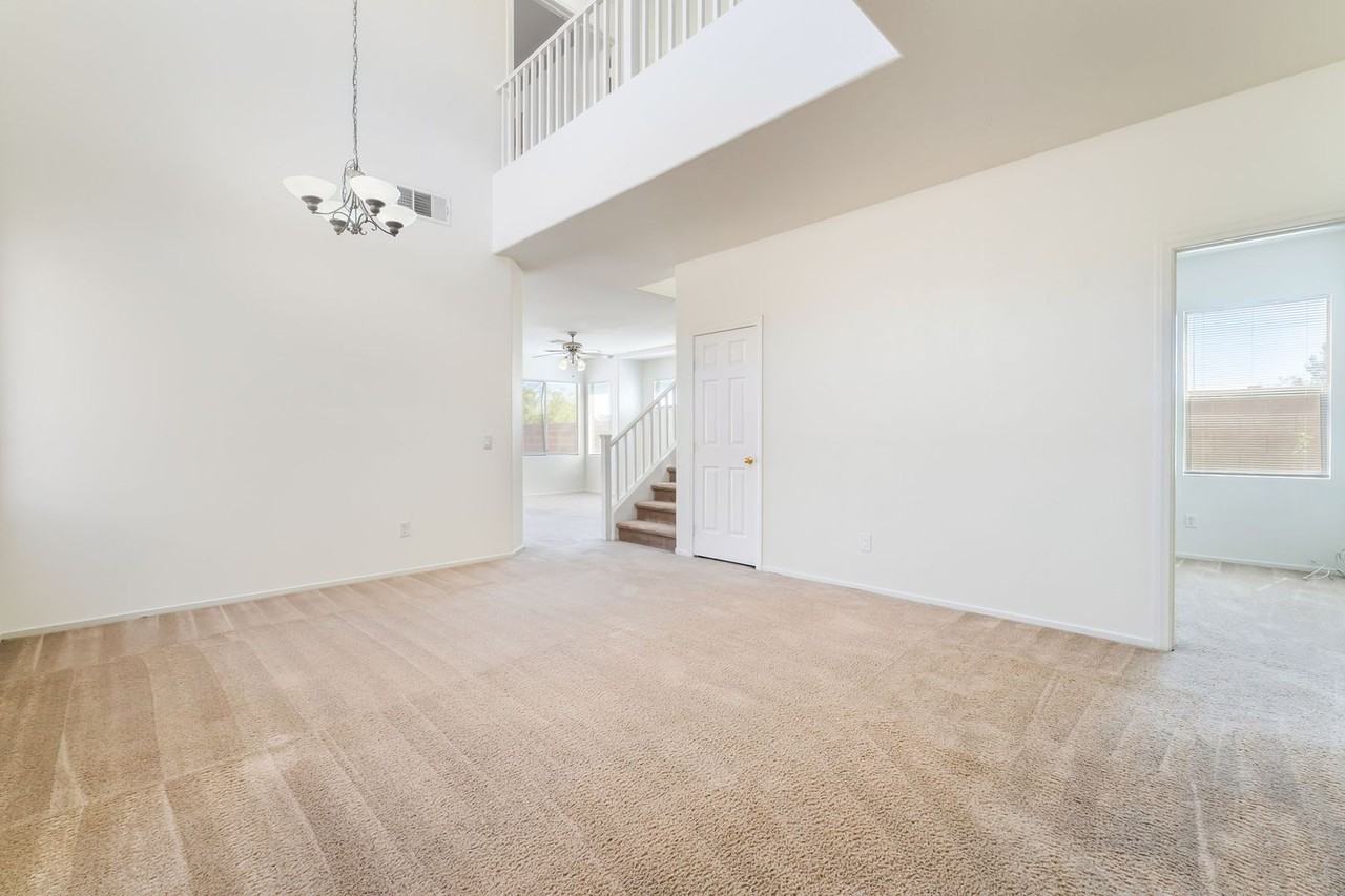 5202 Melbourne Ridge Ct - Photo 3 of 21