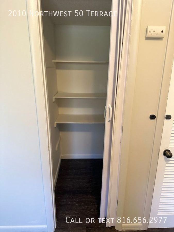 2010 Nw 50th Ter - Photo 5 of 18