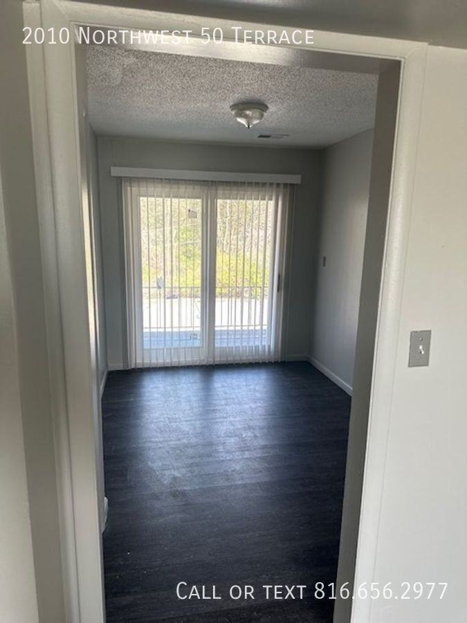 2010 Nw 50th Ter - Photo 6 of 18