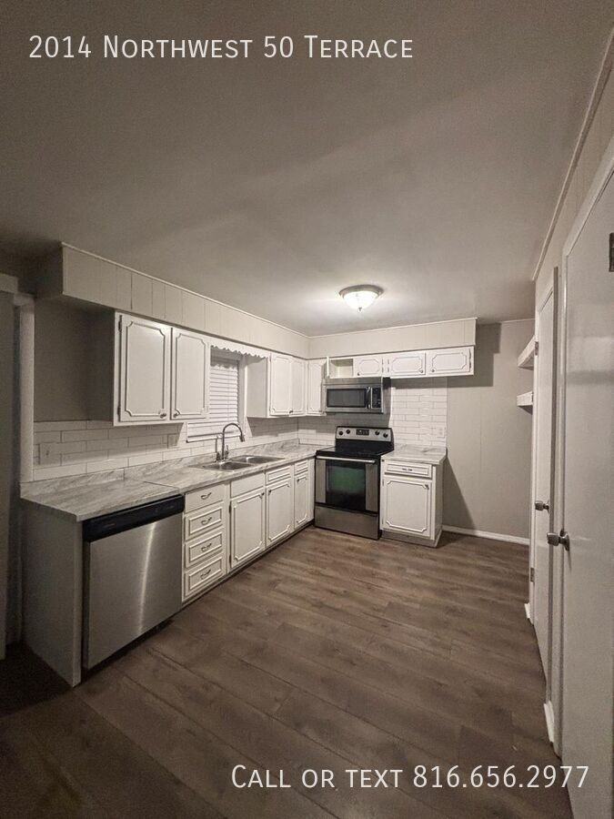 2014 Nw 50th Ter - Photo 2 of 10