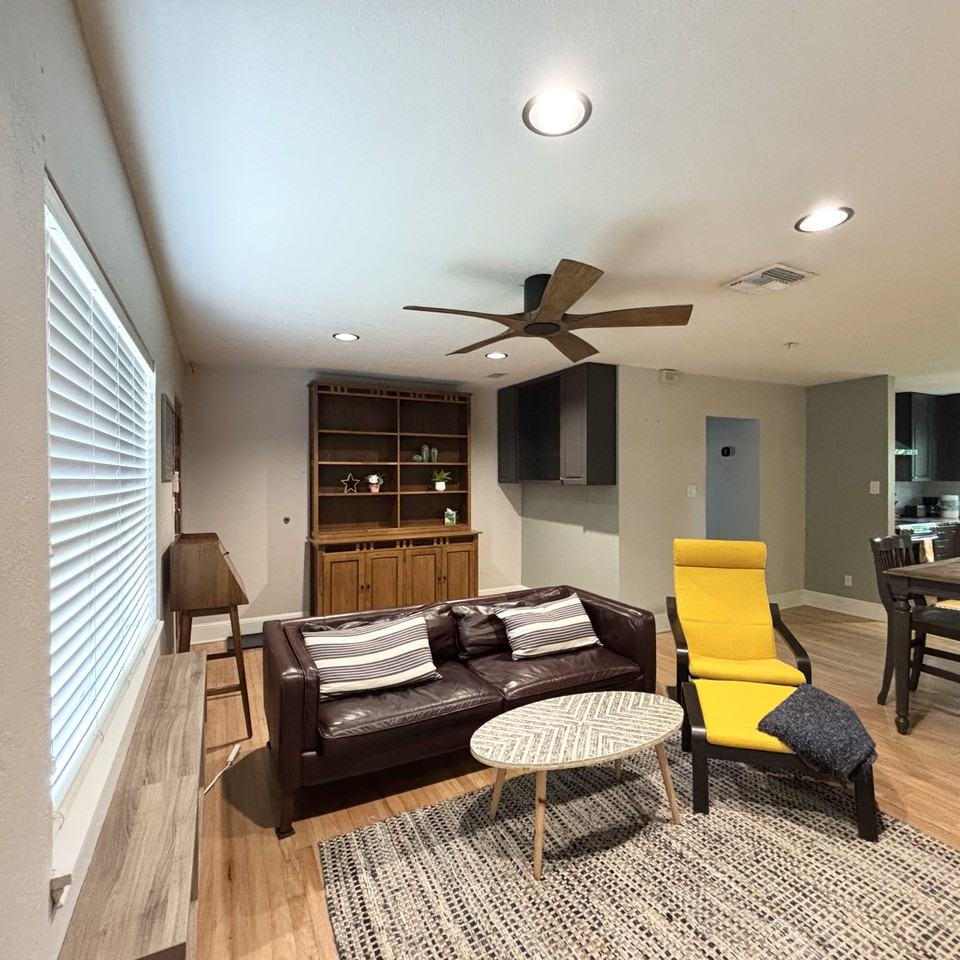 216 E Kaley St #NA - Photo 2 of 16