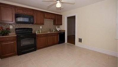 25 N Warner Ave #25 - Photo 3 of 33