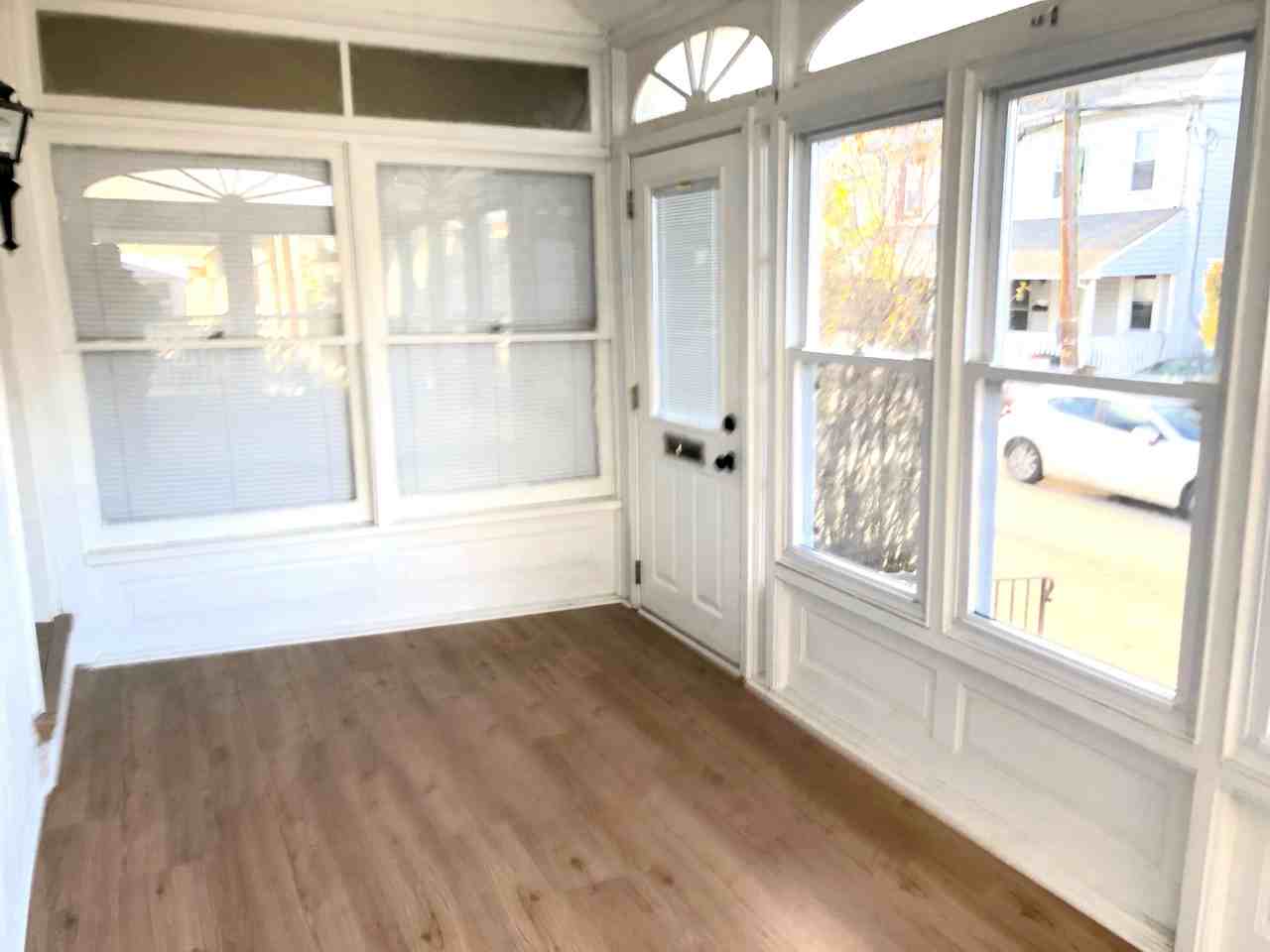 25 N Warner Ave #25 - Photo 2 of 33