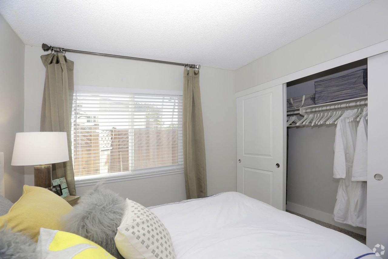 Terra Oceanside - Photo 7 of 23