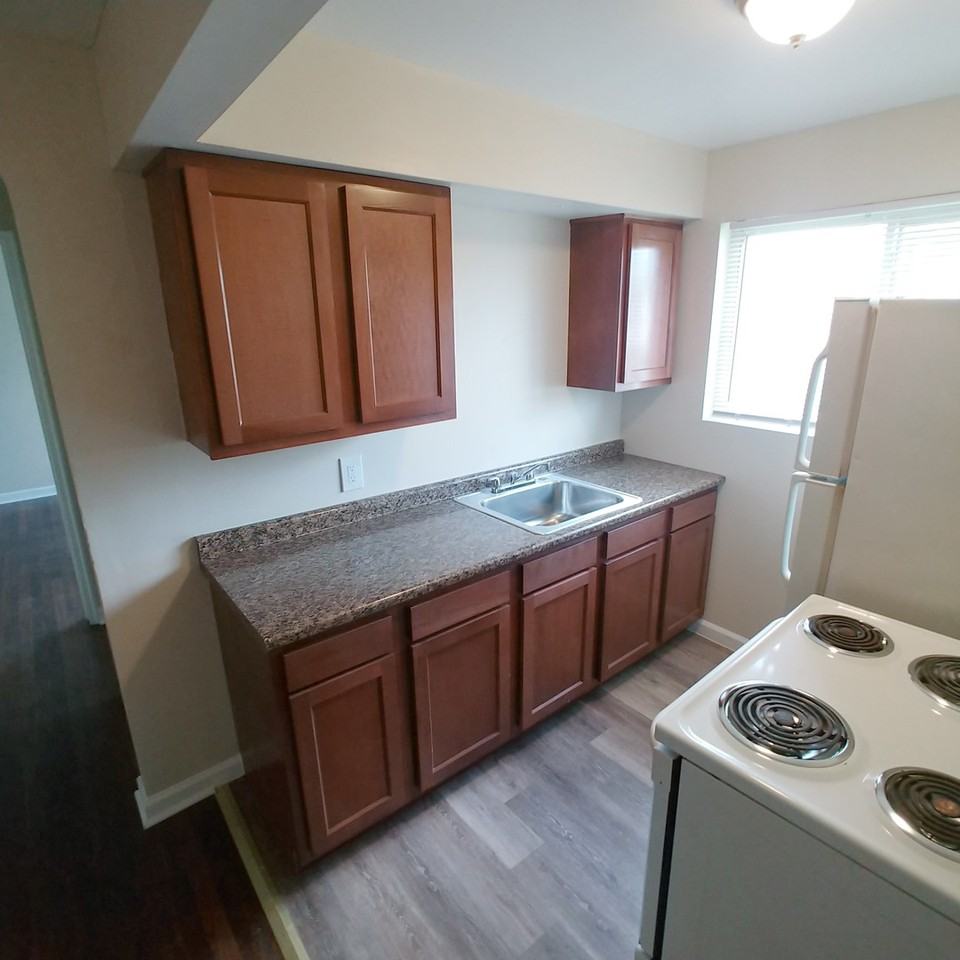 7159 Eastlawn Drive - Photo 2 of 14