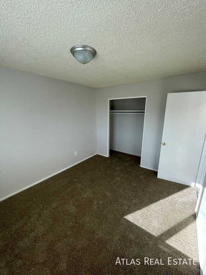 1931 Henderson Ave #11 - Photo 5 of 10