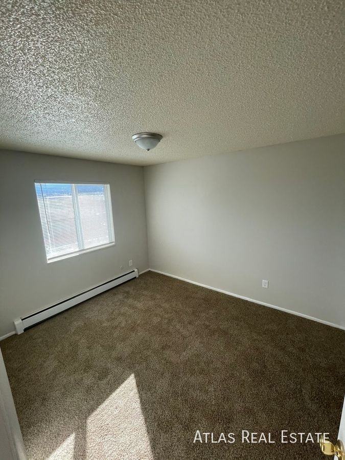 1931 Henderson Ave #11 - Photo 6 of 10