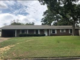 featured image of 119 Sycamore Dr