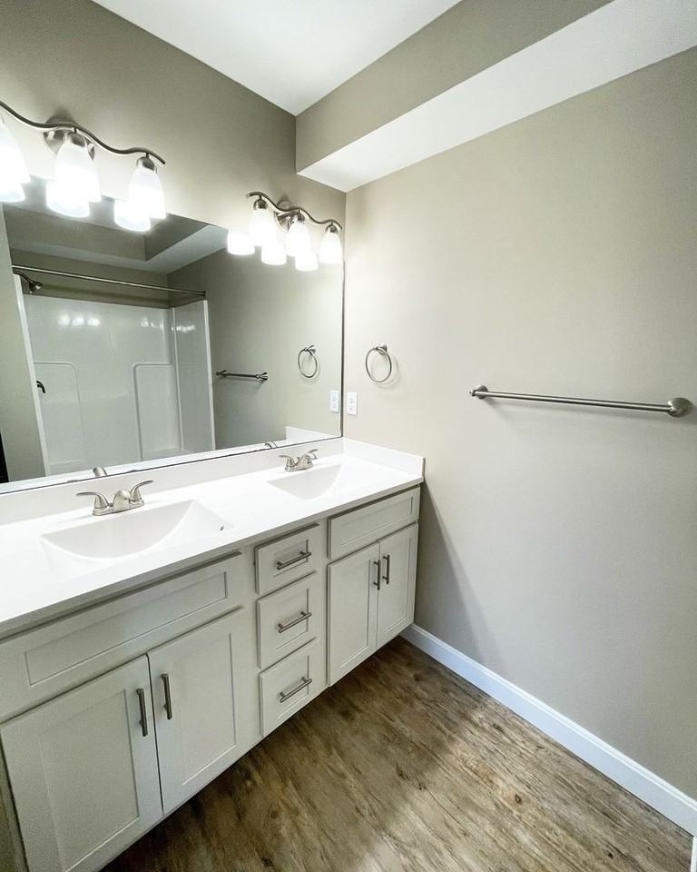 3301 Silverthorn Ln #104 - Photo 7 of 14