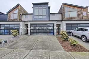 featured image of 11612 Ne 122nd Pl