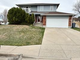 featured image of 802 Colony Ct
