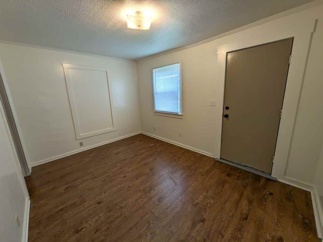 240 Moreland St - Photo 2 of 7