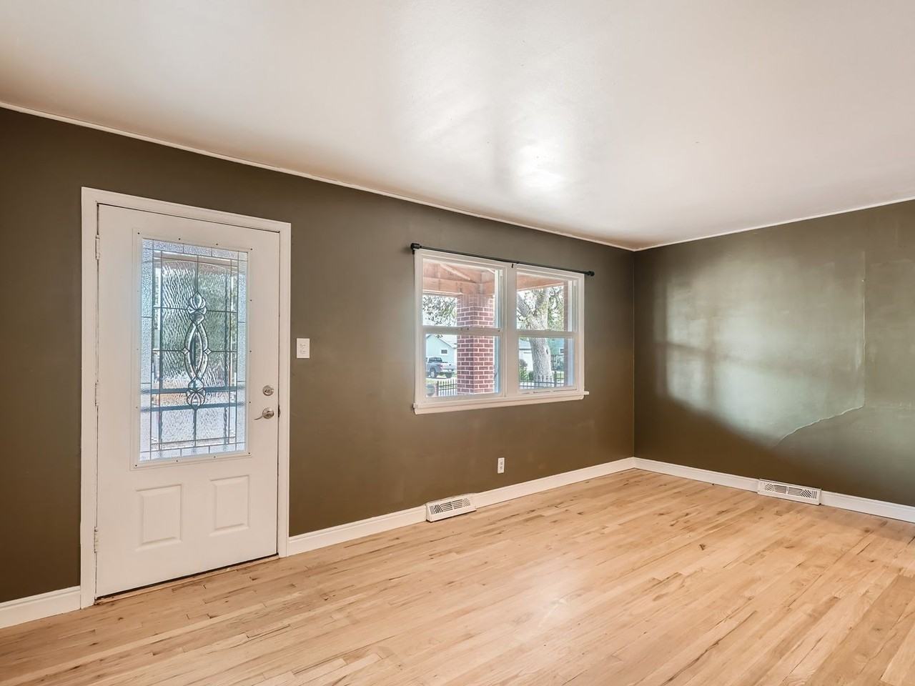 2241 S Linley Ct - Photo 2 of 24