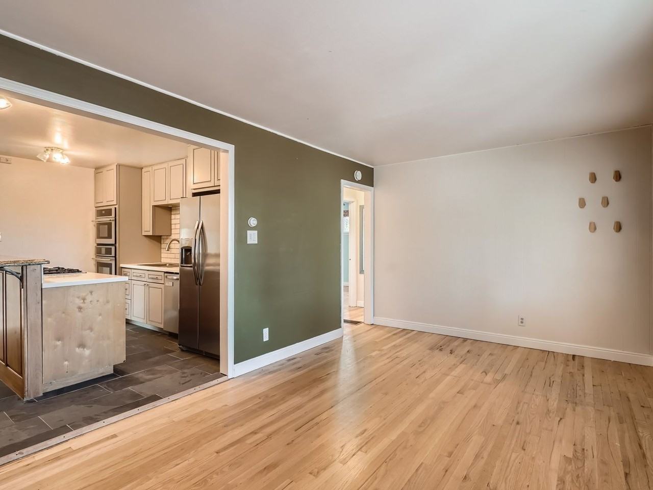 2241 S Linley Ct - Photo 3 of 24