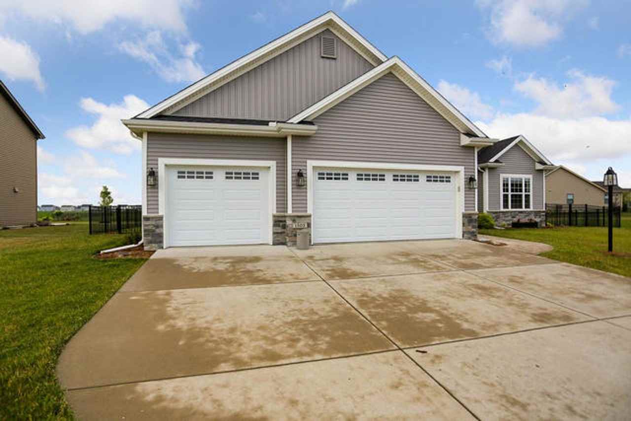 1503 Yankee Ln - Photo 3 of 41