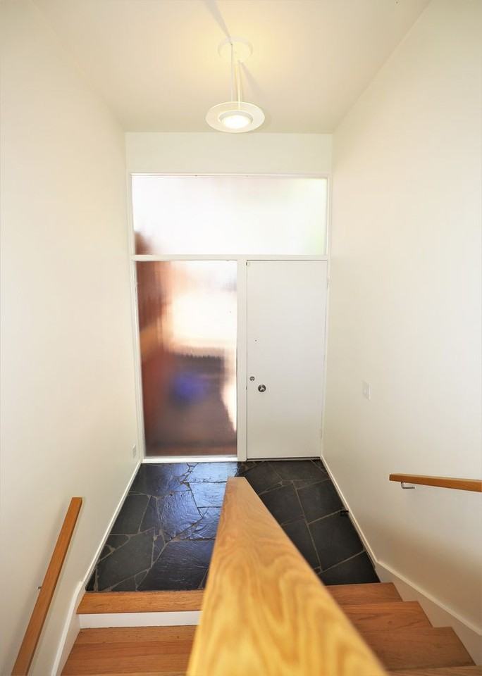1554 Winding Way - Photo 3 of 27