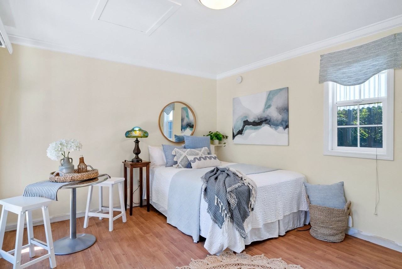 105 Sylvar Street - Photo 2 of 10